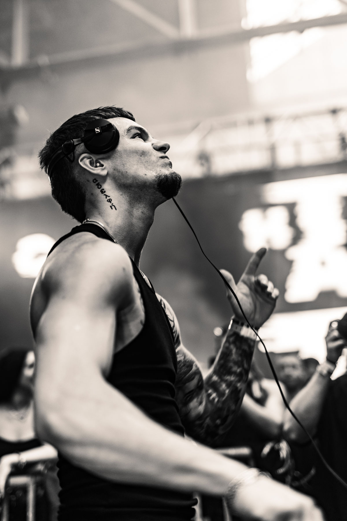 Loading... just a sec